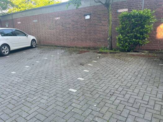 Außenstellplatz zur Miete provisionsfrei 95 € Gladbacher Wall 2 Neustadt-Nord Innenstadt 50670
