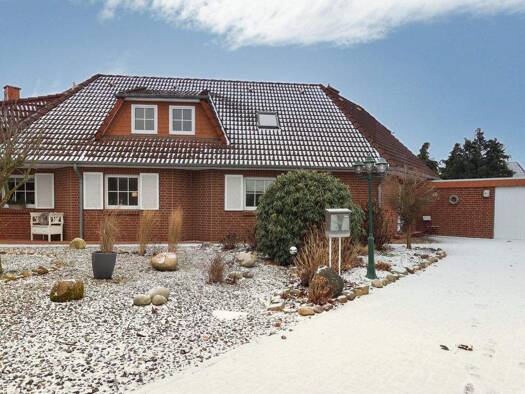 Doppelhaushälfte zum Kauf 249.000 € 5 Zimmer 130 m² 679 m² Grundstück Landesbergen 31628