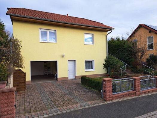 Einfamilienhaus zum Kauf 249.000 € 4 Zimmer 74 m² 590 m² Grundstück Hohenmölsen 06679