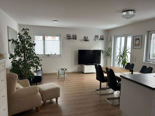 Wohnung zur Miete 820 € 2 Zimmer 68 m² Geschoss 1/2 frei ab 01.04.2026 Donauwörther Straße 52 Monheim 86653