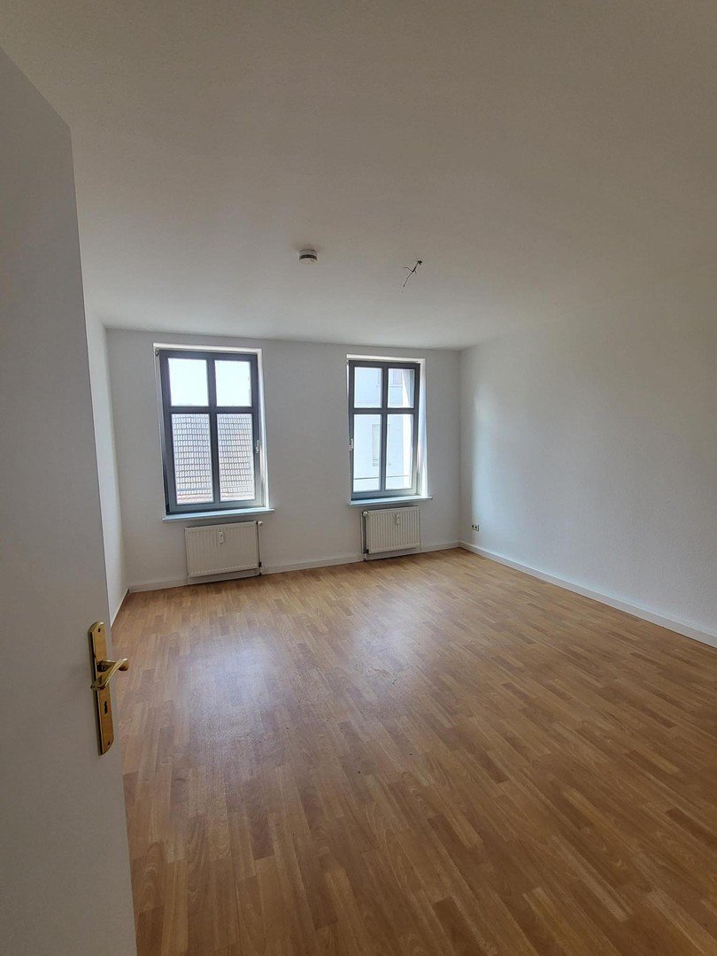 Wohnung zur Miete 400 € 3 Zimmer 84,3 m²<br/>Wohnfläche 1.<br/>Geschoss Staßfurt Staßfurt 39418