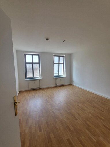 Wohnung zur Miete 400 € 3 Zimmer 84,3 m² 1. Geschoss Staßfurt Staßfurt 39418