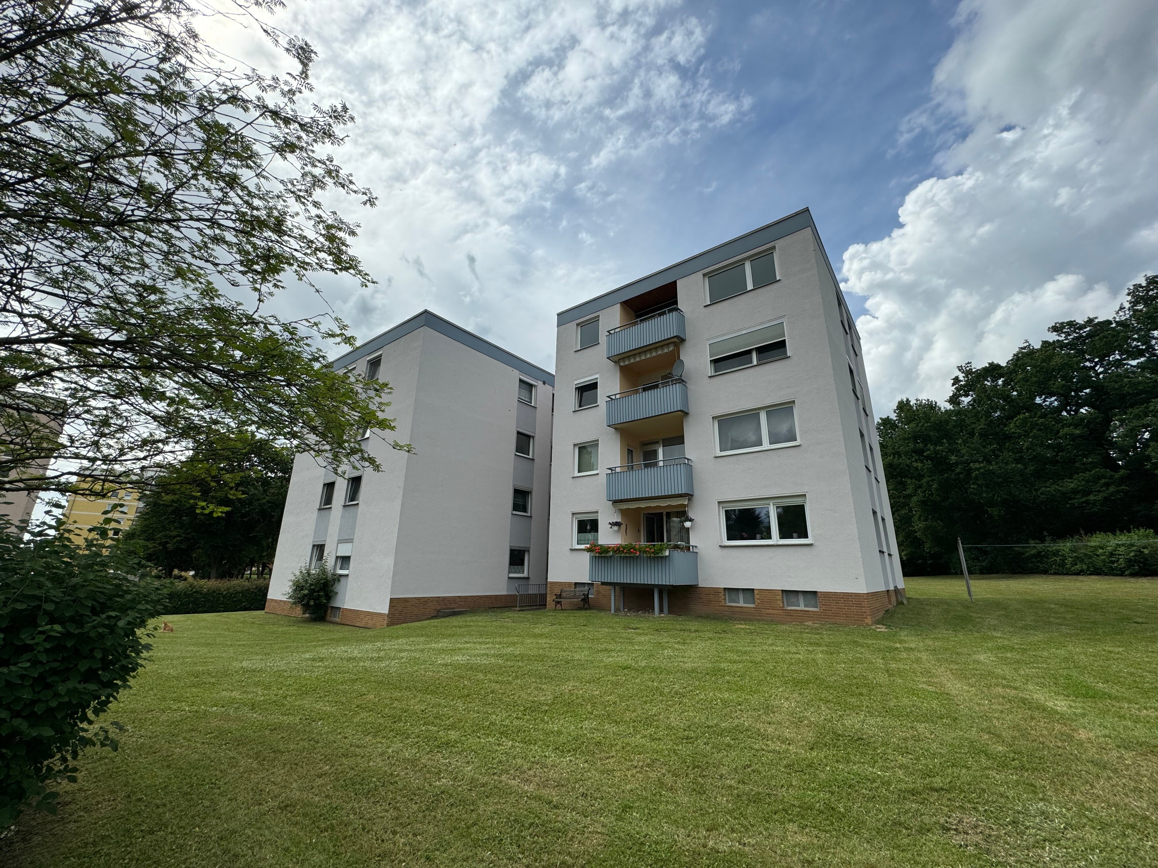 Wohnung zum Kauf 130.000 € 3,5 Zimmer 87,5 m²<br/>Wohnfläche 2.<br/>Geschoss ab sofort<br/>Verfügbarkeit Brandenburger Straße 29 Steinmühlenkamp Helmstedt 38350