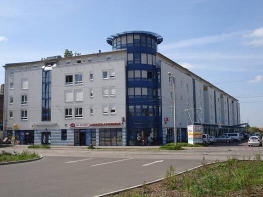 Wohnung zum Kauf 105.000 € 1,5 Zimmer 38,6 m² 3. Geschoss Halle (Saale) 06110