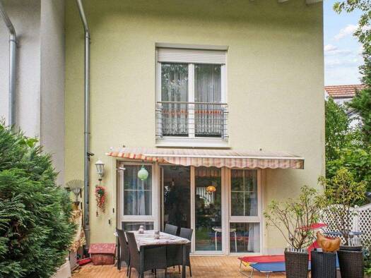 Reihenmittelhaus zum Kauf 529.500 € 5 Zimmer 134 m² 197 m² Grundstück Salzert Lörrach 79540