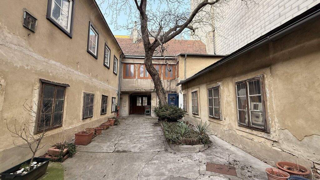 Sonstiges zum Kauf als Kapitalanlage geeignet 1.390.000 € 830 m² Grundstück Neulerchenfelder Straße Wien 1160