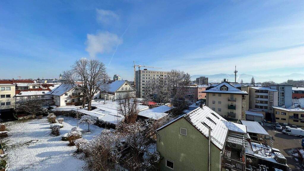 Wohnung zur Miete 910 € 2 Zimmer 52,6 m² 4. Geschoss frei ab sofort Innenstadt Rosenheim 83022