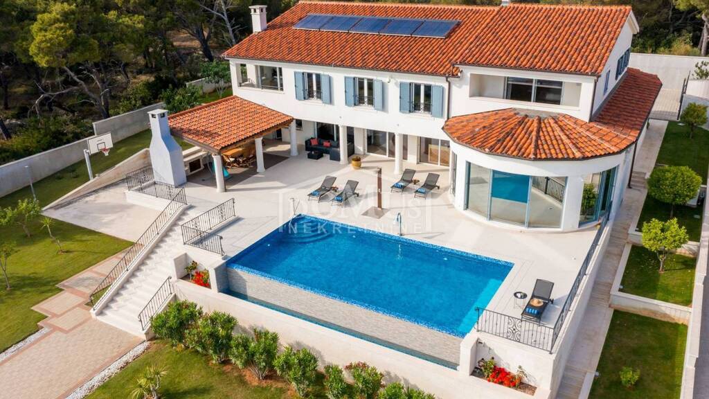 Einfamilienhaus zum Kauf 4.500.000 € 7 Zimmer Sibenik - Okolica 22000