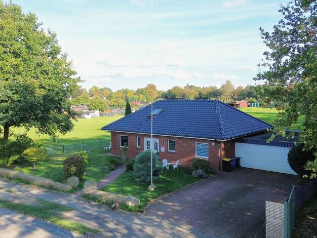 Einfamilienhaus zur Miete 1.836 € 4,5 Zimmer 131 m² 762 m² Grundstück Uetersen 25436