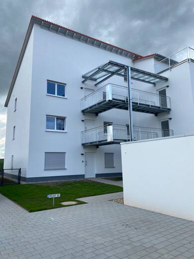 Wohnung zur Miete 1.070 € 4 Zimmer 89 m² frei ab sofort Burgoberbach Burgoberbach 91595