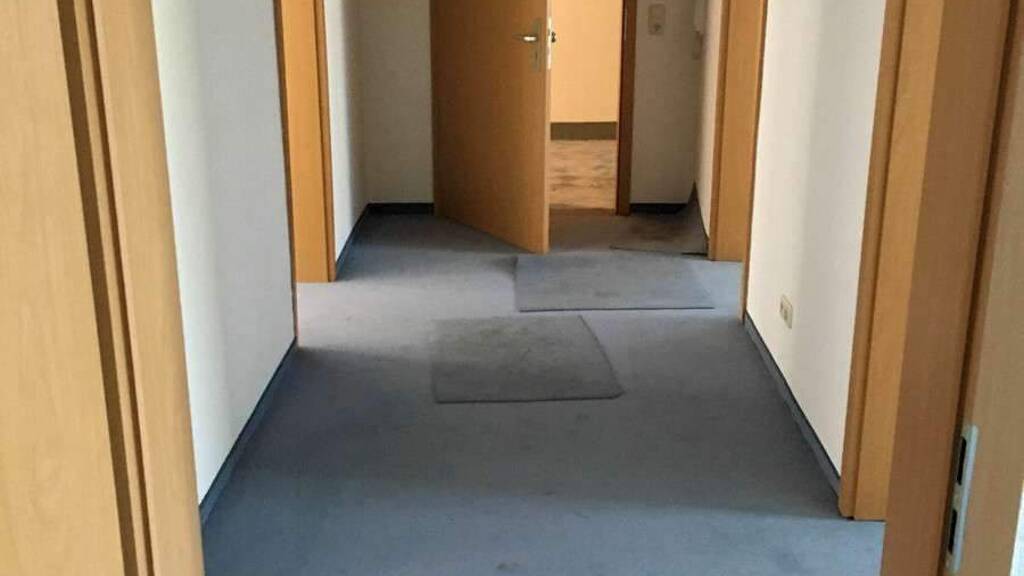 Mehrfamilienhaus zum Kauf 110.000 € 9 Zimmer 285 m² 260 m² Grundstück Netzschkau 08491