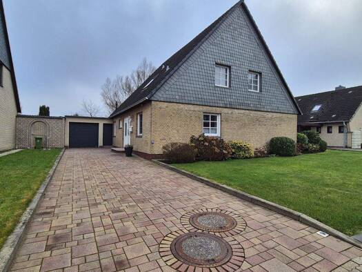 Einfamilienhaus zum Kauf 319.000 € 4,5 Zimmer 146 m² 751 m² Grundstück Brunsbüttel 25541