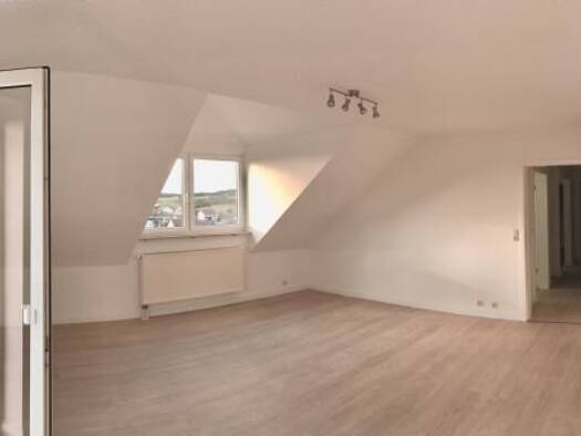 Maisonette zur Miete 1.050 € 4 Zimmer 95 m² Geschoss -1/2 frei ab 01.06.2026 Hambach Dittelbrunn 97456