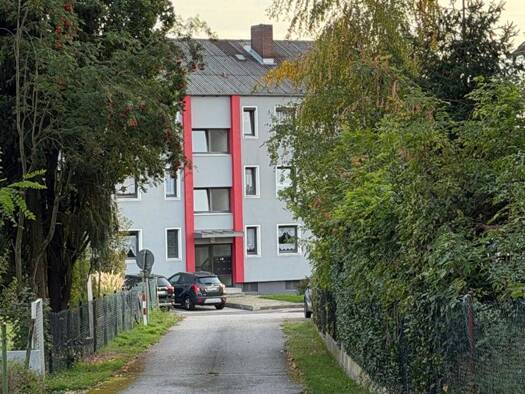 Wohnung zum Kauf 195.000 € 3 Zimmer 74,9 m² 1. Geschoss Burglengenfeld Burglengenfeld 93133