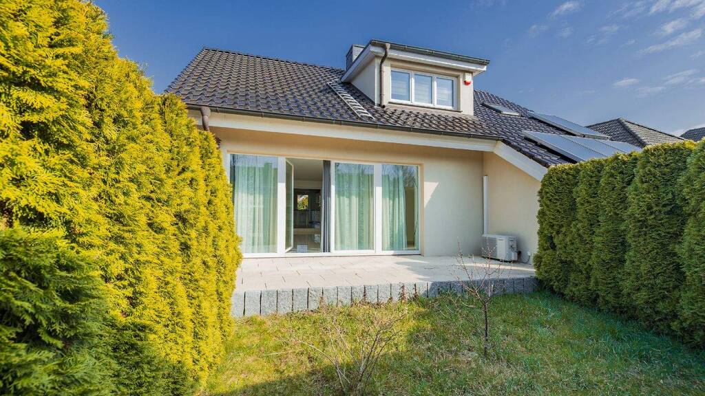 Einfamilienhaus zum Kauf 760.000 € 7 Zimmer 220 m² 761 m² Grundstück frei ab sofort Pinneberg 25421