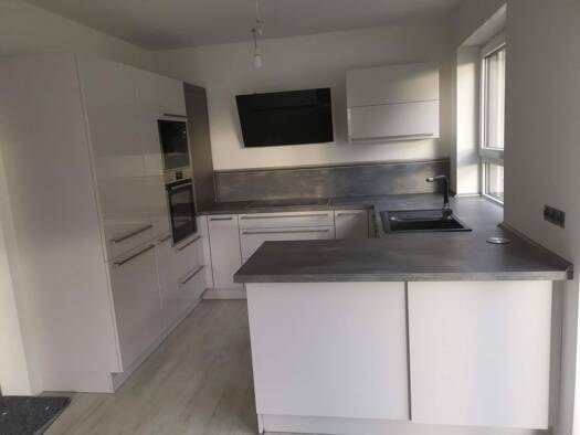 Doppelhaushälfte zum Kauf 429.000 € 4 Zimmer 115 m² 300 m² Grundstück frei ab 01.10.2026 Buchental 25 Schonungen Schonungen 97453