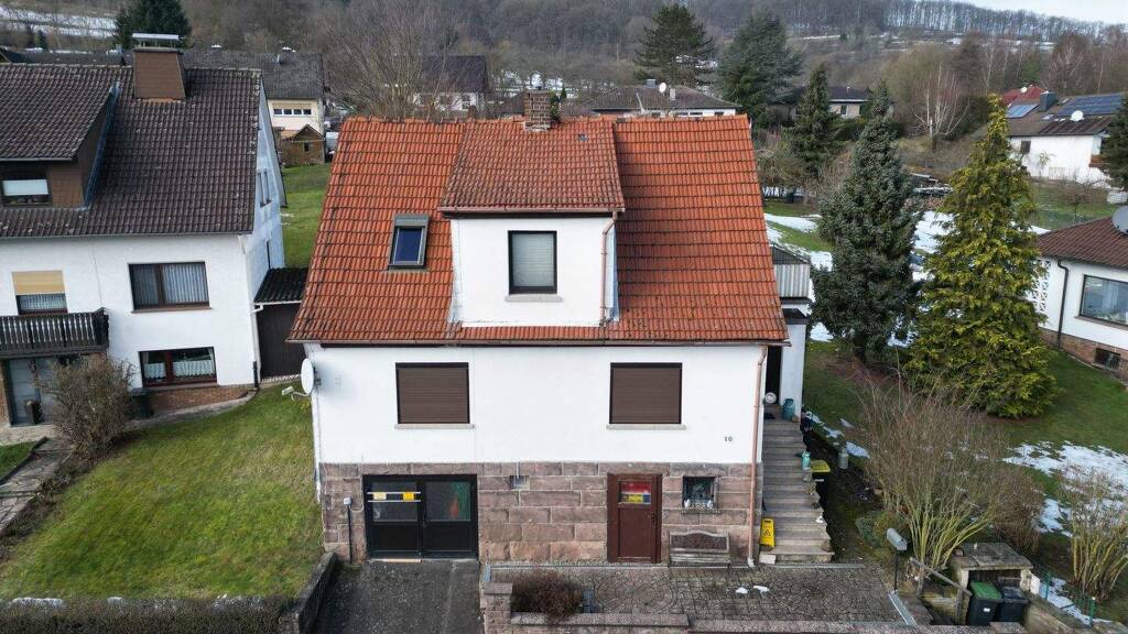 Einfamilienhaus zum Kauf 135.000 € 6 Zimmer 130 m² 1.118 m² Grundstück frei ab sofort Roßbach Witzenhausen 37215