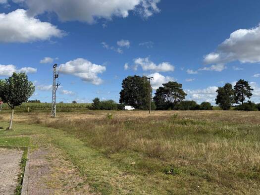 Gewerbegrundstück zum Kauf 8.585 m² Grundstück Gewerbegebiet Warin Warin 19417
