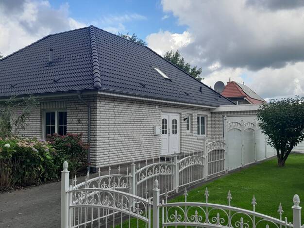 Bungalow zum Kauf 325.000 € 4 Zimmer 128,5 m² 691 m² Grundstück Detern 26847