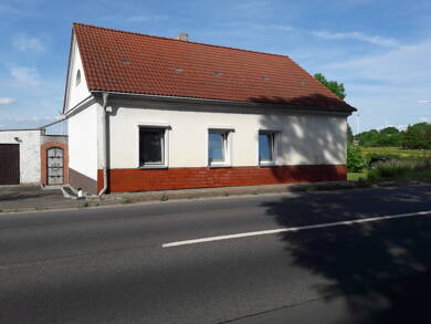 Haus zum Kauf 150.000 € 3 Zimmer 105 m² 3.056 m² Grundstück Chausseestraße 23 Bietikow Uckerfelde 17291