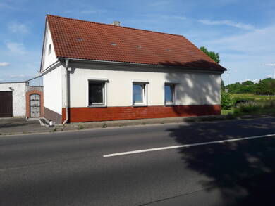Haus zum Kauf 150.000 € 3 Zimmer 105 m² 3.056 m² Grundstück Chausseestraße 23 Bietikow Uckerfelde 17291