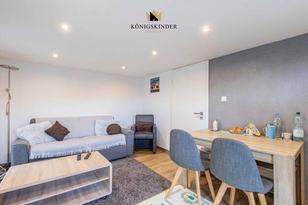 Doppelhaushälfte zum Kauf 170.000 € 3 Zimmer 46,4 m² 51 m² Grundstück Neckarhausen Nürtingen 72622