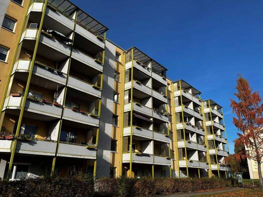 Wohnung zur Miete 315 € 3 Zimmer 57,3 m² frei ab sofort Gottfried-Benn-Straße 10 Frankfurt Frankfurt (Oder) 15232