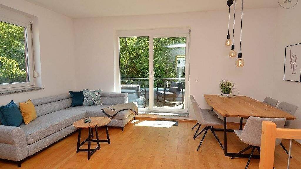 Wohnung zur Miete 2.785 € 4 Zimmer 109 m² 1. Geschoss frei ab sofort Innenstadt Augsburg 86152