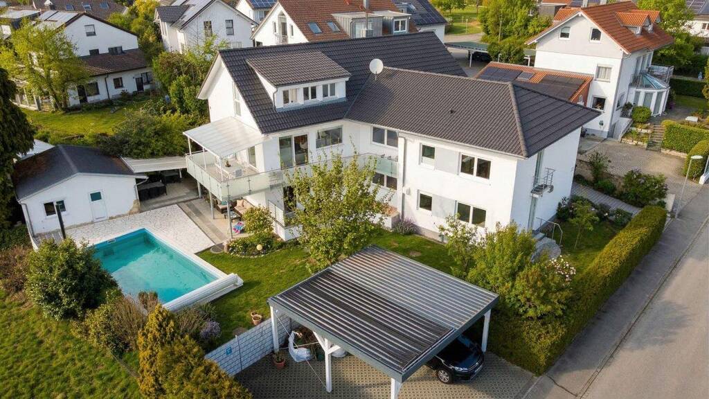 Mehrfamilienhaus zum Kauf 1.470.000 € 12 Zimmer 403 m² 910 m² Grundstück frei ab 01.06.2026 Bavendorf Ravensburg 88213