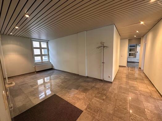 Büro zur Miete provisionsfrei 825 € 6,5 Zimmer 98,5 m² Bürofläche Eiland 16 Solingen-Mitte Solingen 42651