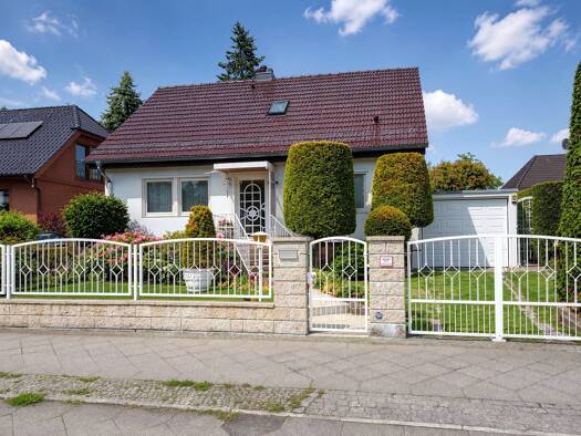 Haus zum Kauf 637.000 € 5 Zimmer 129 m² 450 m² Grundstück Rudow Berlin. Neukölln 12353