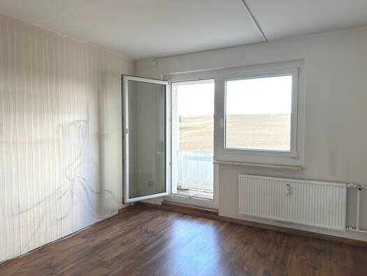 Wohnung zur Miete 250 € 3 Zimmer 55,2 m² 3. Geschoss frei ab sofort Außenring 18 Thurm Mülsen 08132