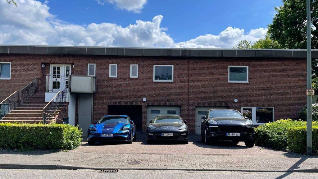 Haus zum Kauf 1.550.000 € 19 Zimmer 577 m² 2.443 m² Grundstück Gartenstadt Neumünster 24537