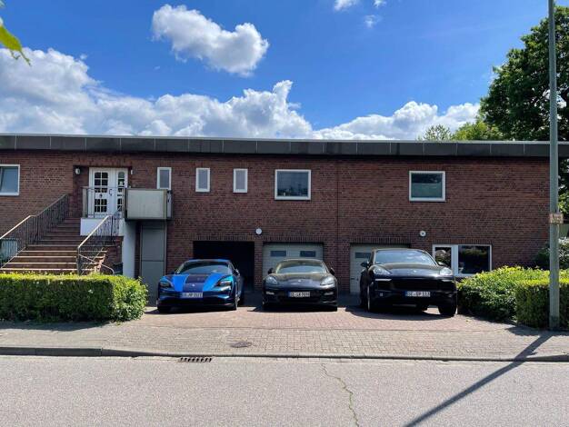 Haus zum Kauf 1.650.000 € 19 Zimmer 577 m² 2.443 m² Grundstück Gartenstadt Gartenstadt 24537