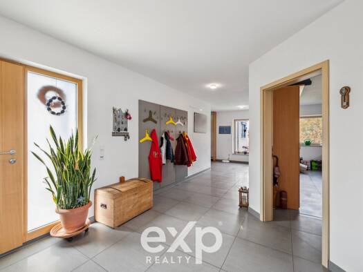 Einfamilienhaus zum Kauf 11 Zimmer 399 m² 1.170 m² Grundstück Weißenburg Weißenburg i. Bay. 91781