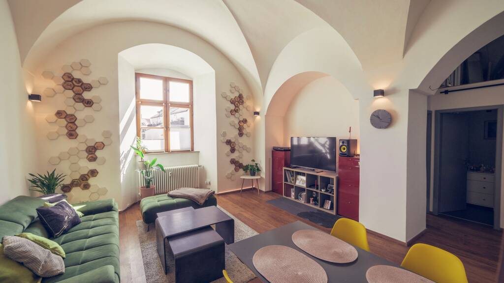 Wohnung zur Miete 850 € 2 Zimmer 70 m² EG frei ab sofort Malteserplatz 2 Amberg 92224