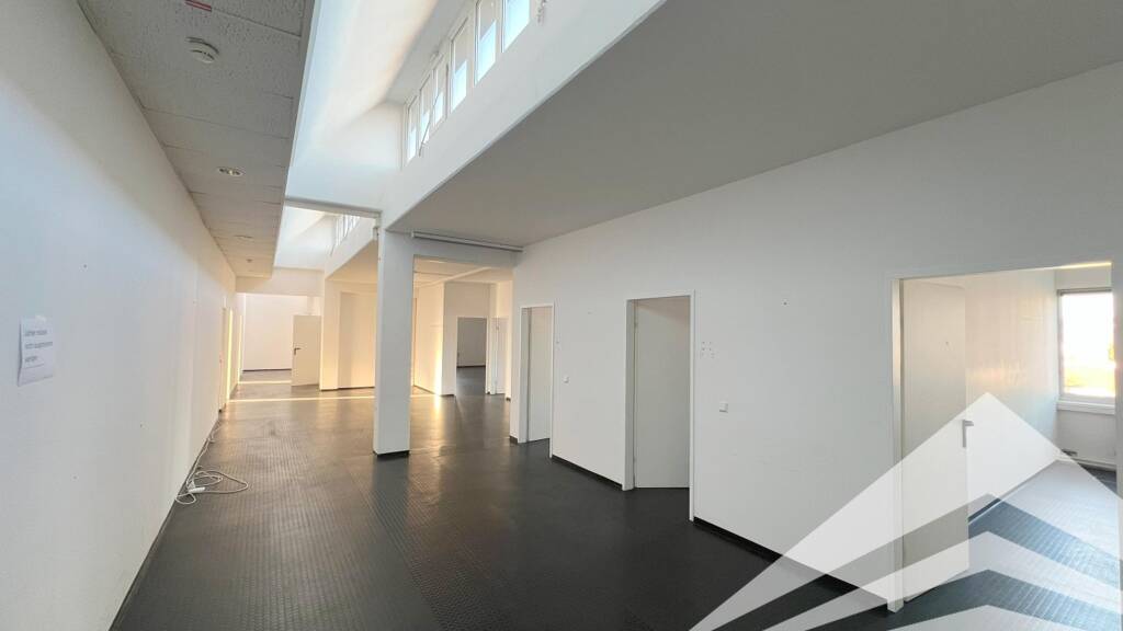 Bürofläche zur Miete 2.180 € 272,6 m² Bürofläche Paul-Hahn-Strasse 1 - 3 Lustenau Linz 4020