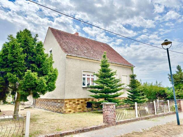 Einfamilienhaus zum Kauf 148.000 € 5 Zimmer 114 m² 1.861 m² Grundstück Treuenbrietzen 14929