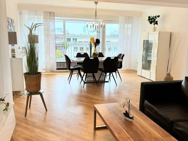 Wohnung zur Miete auf Zeit 2.980 € 5 Zimmer 135 m² frei ab 01.10.2026 Stadtmitte Stadtbezirk 1 40212