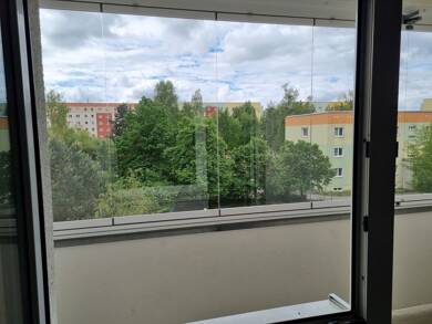 Wohnung zur Miete 520 € 4 Zimmer 76 m² 2. Geschoss frei ab sofort Bürgermeister-Schlaaff-Straße 1 Waren Waren (Müritz) 17192