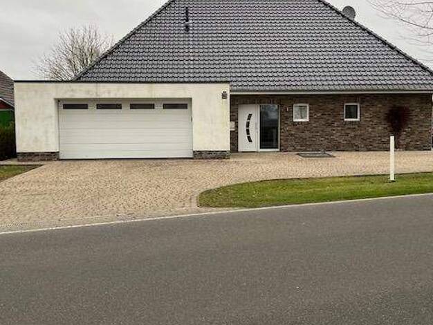 Einfamilienhaus zum Kauf 489.000 € 8 Zimmer 250 m² 1.184 m² Grundstück Neurhederstraße 14c Rhede 26899