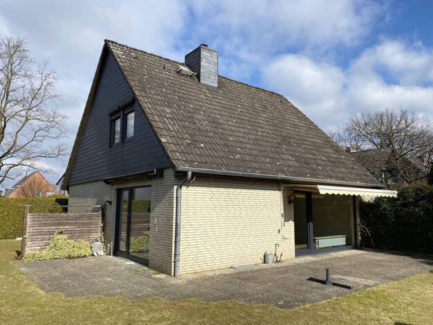 Einfamilienhaus zur Miete 2.350 € 5 Zimmer 139,9 m² 551 m² Grundstück frei ab 01.12.2025 Glashütte Norderstedt 22851