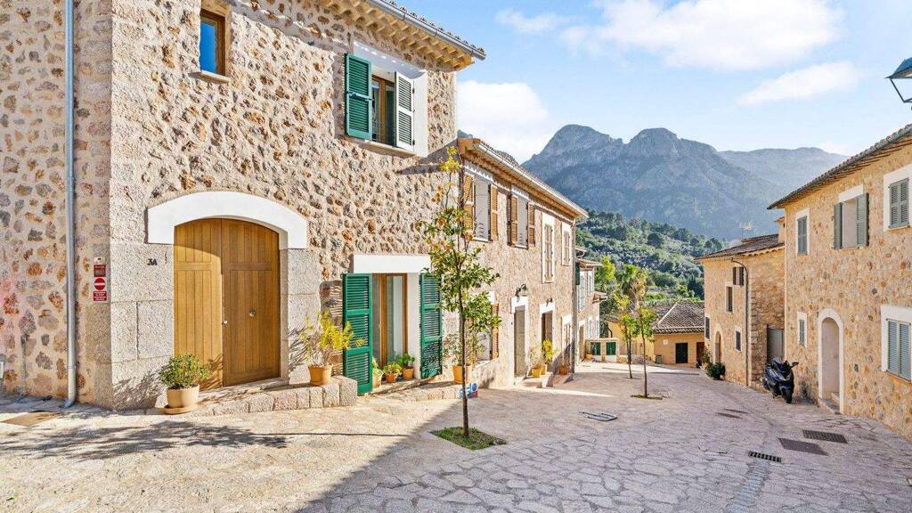 Reihenmittelhaus zum Kauf 1.550.000 € 4 Zimmer 168 m² 820 m² Grundstück Fornalutx 07109