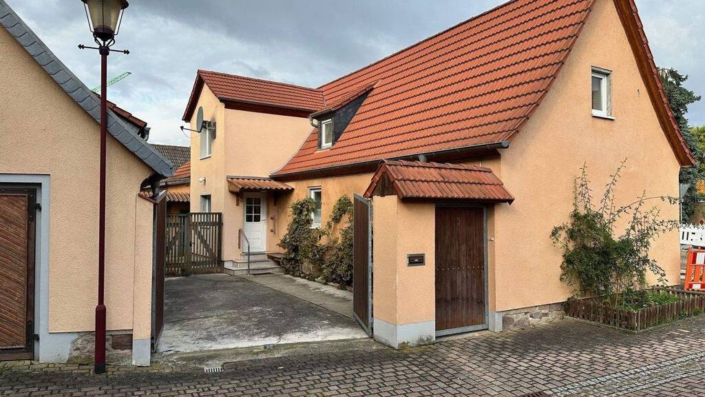 Einfamilienhaus zum Kauf 52.000 € 5 Zimmer 100 m² 410 m² Grundstück frei ab sofort Karsdorf 06638