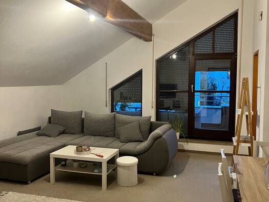 Wohnung zur Miete 720 € 2,5 Zimmer 67 m² Geschoss 2/3 frei ab sofort Krummenacker Esslingen am Neckar 73733