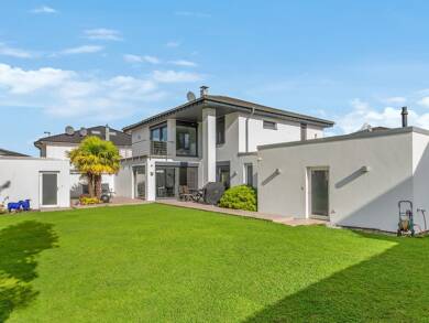 Einfamilienhaus zum Kauf 1.495.000 € 6 Zimmer 222,8 m² 736 m² Grundstück Huckingen Duisburg / Huckingen 47259