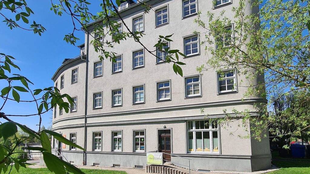 Studio zur Miete 240 € 1 Zimmer 45,9 m² 3. Geschoss Heinrich-Schütz-Straße 138 Yorckgebiet Chemnitz 09130