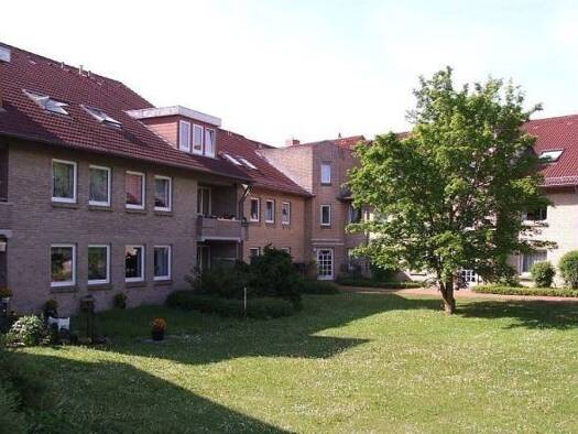 Reihenmittelhaus zur Miete 791 € 3 Zimmer 87,6 m² frei ab 01.09.2026 Schleswig 24837