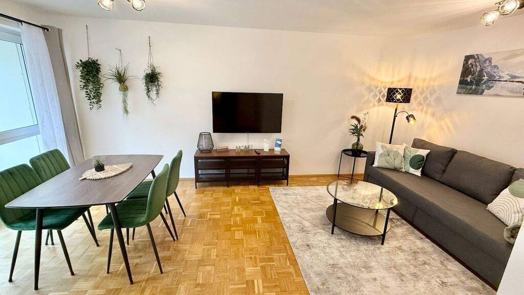 Wohnung zur Miete 1.300 € 2 Zimmer 49 m² 2. Geschoss Plauen Dresden 01187