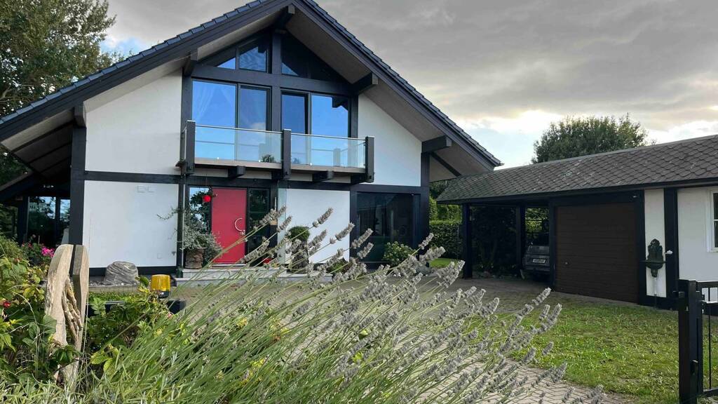 Haus zum Kauf 899.000 € 6 Zimmer 169 m² 1.256 m² Grundstück Pruchten 18356